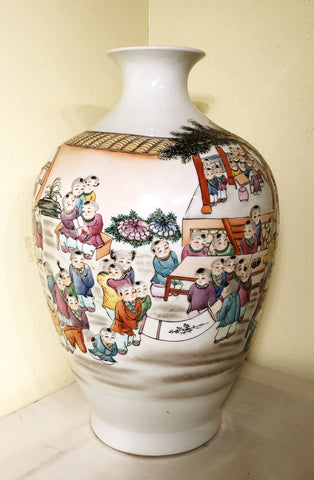 Vintage Chinese Porcelain Vase, Hand-made (2973)