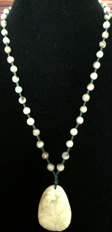 Natural Jadeite Untreated Light Celadon Green Jade Necklace (8112)