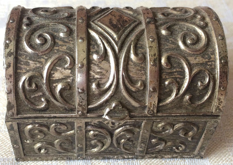 Vintage Silver Embossed Jewelry /Trinket Box (8147), Made in Japan
